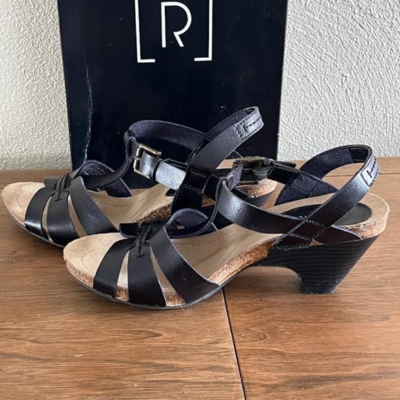 Relativity sandals, size 6.5, black - Picture 5 of 6